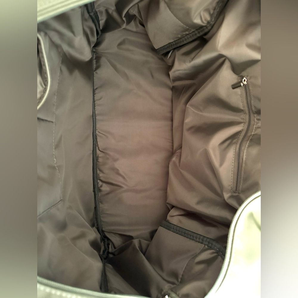 Olive Belle Russo Quilted Weekender Bag w/ Gold Tone Accents & Dust Bag - Picture 5 of 5